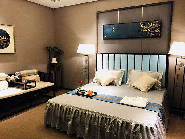 兄弟带我去体验了合肥高端足疗养生会所(合肥休闲会所排名)